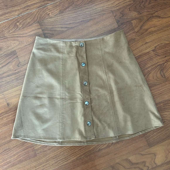 Bundle of 4 Mini Skirts - Picture 3 of 11